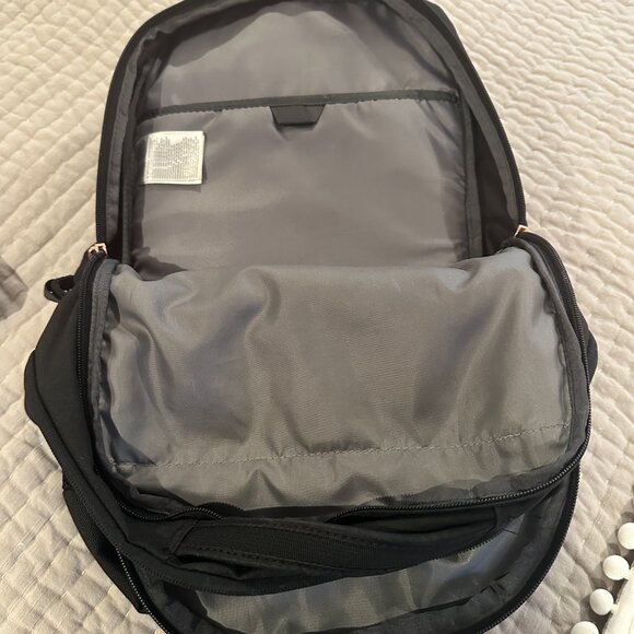 The North Face Jester backpack - Picture 4 of 4